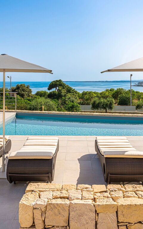 Villa Anna Plemmirio: all'aperto, Esterni, Piscina