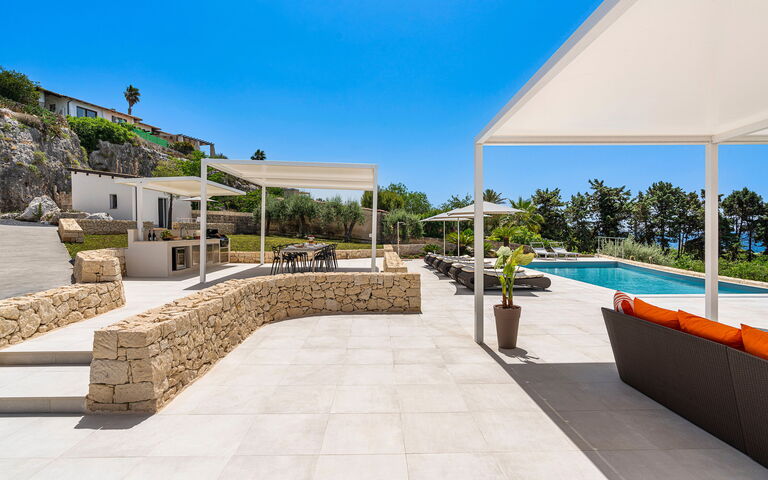 Villa Anna Plemmirio: all'aperto, Esterni, Piscina