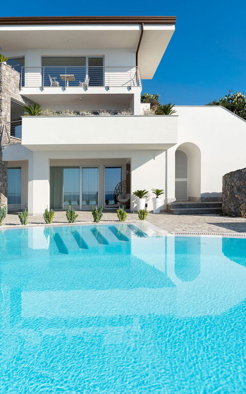 Baya Bella: all'aperto, Esterni, Piscina