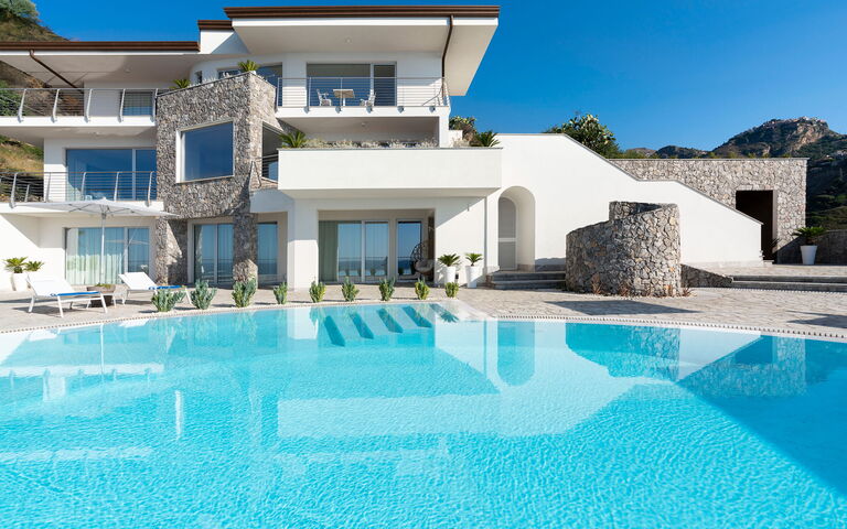 Baya Bella: all'aperto, Esterni, Piscina