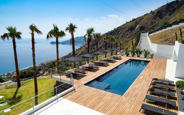 Villa Alexandra: all'aperto, Esterni, Piscina, Vista Panoramica