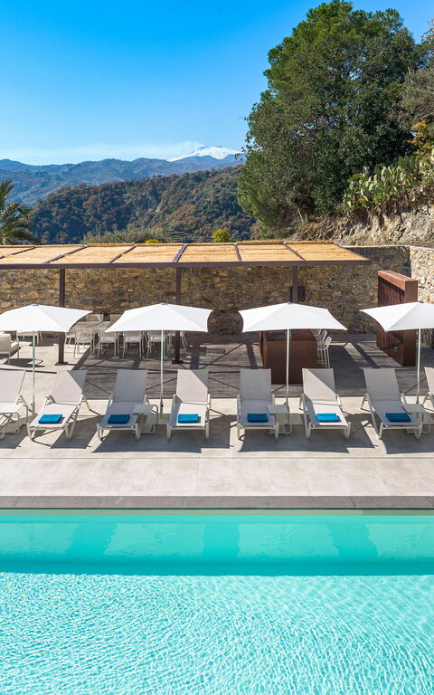 Zagara Bianca: all'aperto, Esterni, Piscina