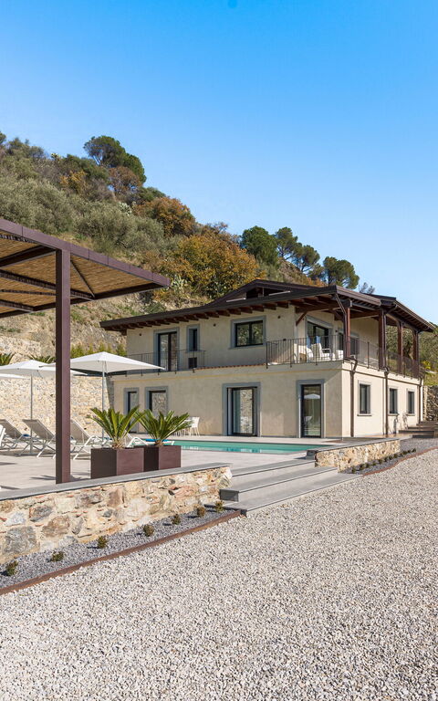 Zagara Bianca: all'aperto, Esterni