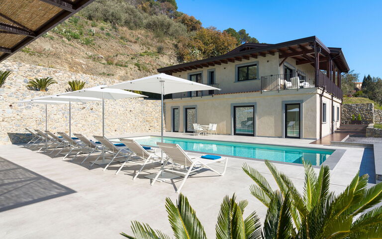 Zagara Bianca: all'aperto, Esterni