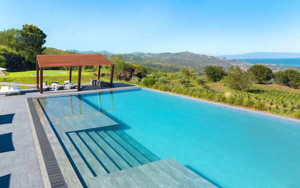 Tenuta Della Contea: all'aperto, Esterni, Giardino, Piscina, Vista Panoramica