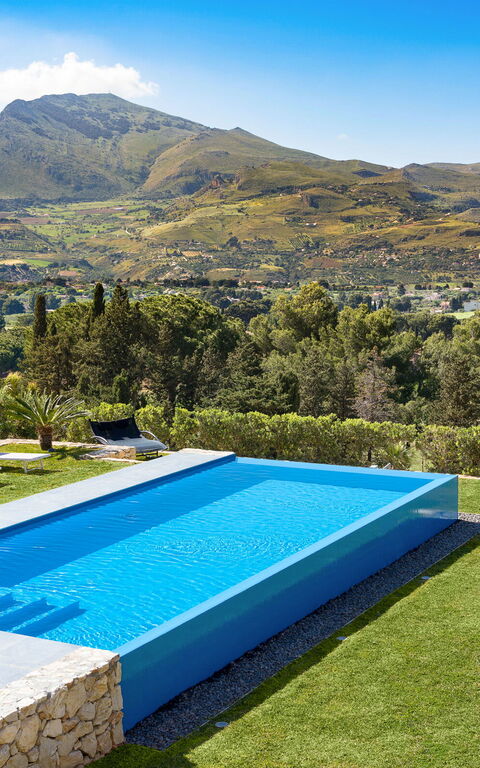 Villa Dolce: all'aperto, Esterni, Giardino, Piscina, Vista Panoramica