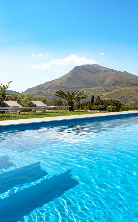 Villa Dolce: all'aperto, Esterni, Giardino, Piscina, Vista Panoramica