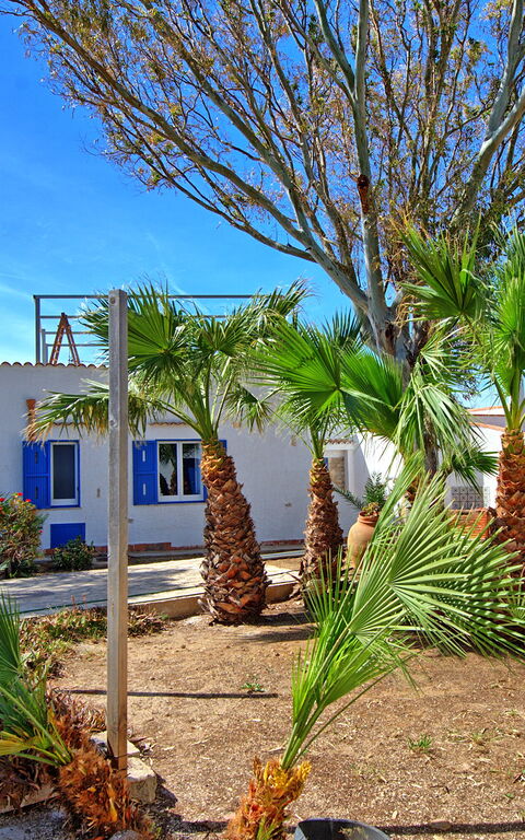 Villa Maraus: all'aperto, Esterni
