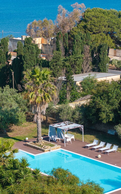 Villa Maraus: Giardino, Piscina, Vista Panoramica