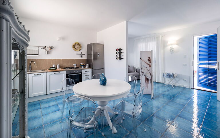 Alloggio Riccio: Cucina, Sala da pranzo, Soggiorno