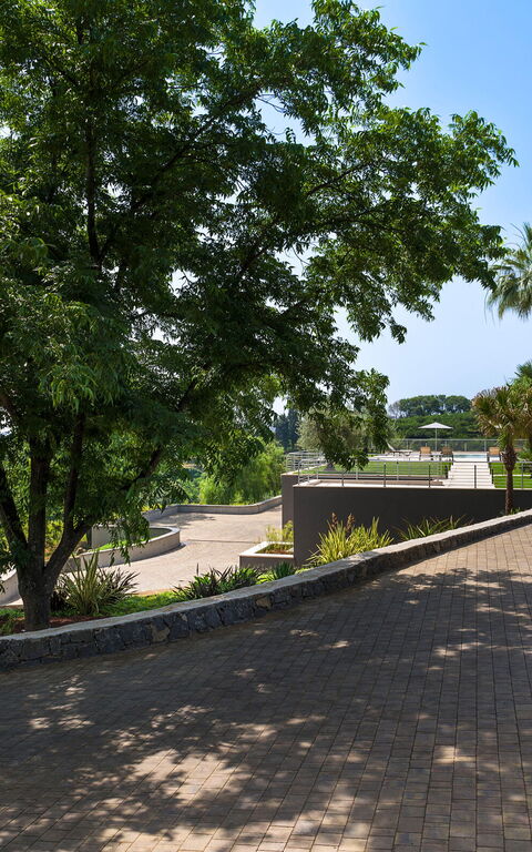 Villa Gianos: all'aperto, Entrata Principale, Esterni