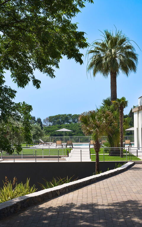 Villa Gianos: all'aperto, Entrata Principale, Esterni