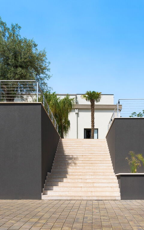 Villa Gianos: all'aperto, Esterni