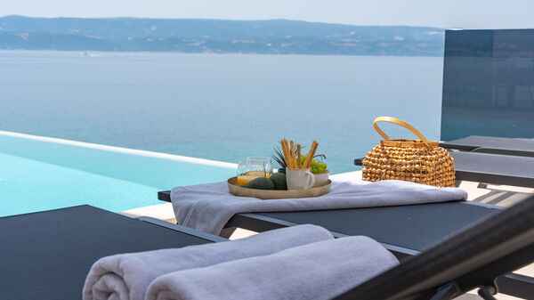 Villa Sea Breeze: Piscina