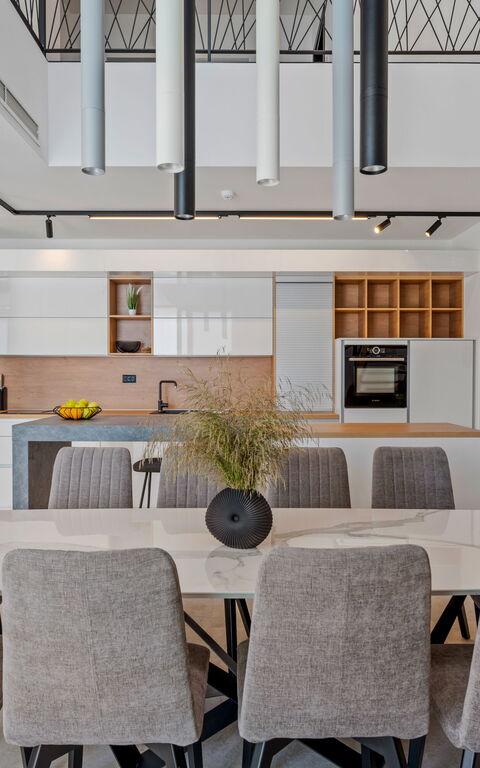 Villa Loma: Cucina, Sala da pranzo