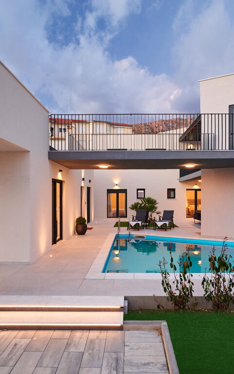 Villa Stella: Balcone / Terrazza / Patio, Piscina