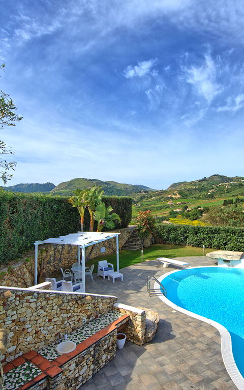 Villa Demetra: all'aperto, Esterni, Piscina