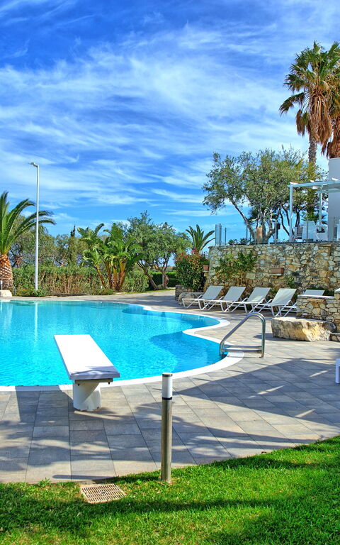 Villa Demetra: all'aperto, Esterni, Giardino, Piscina