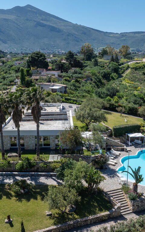 Villa Demetra: Giardino, Piscina, Vista Panoramica