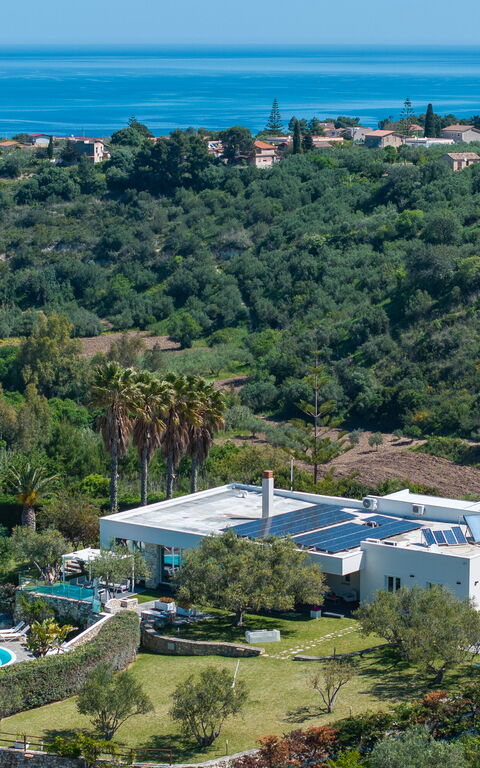 Villa Demetra: Giardino, Piscina, Vista Panoramica