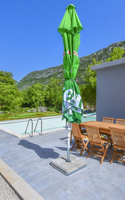 Villa Zupa: Attività