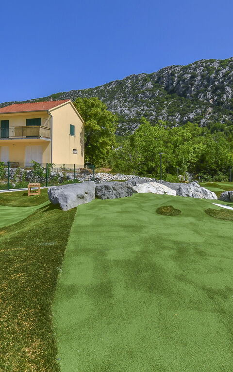 Villa Zupa: Attività