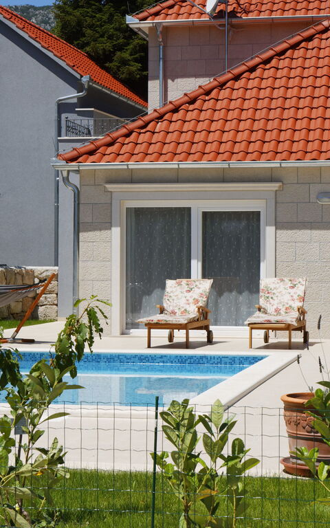 Villa Zupa: Esterni, Giardino, Piscina