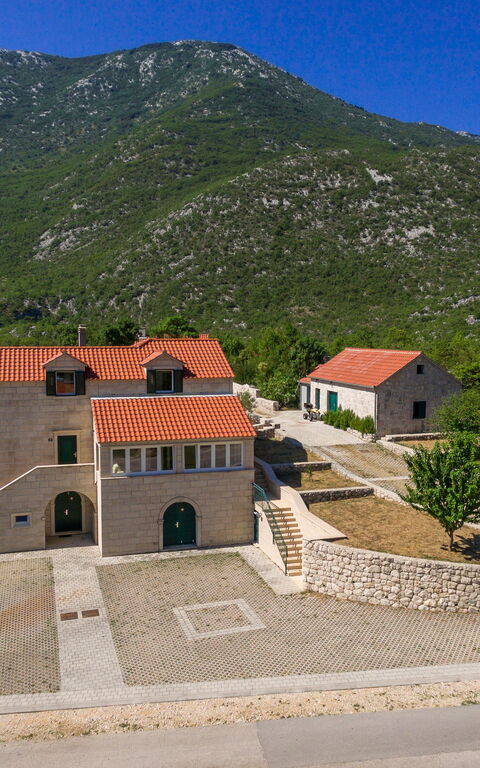 Villa Roglic: all'aperto, Esterni, Giardino