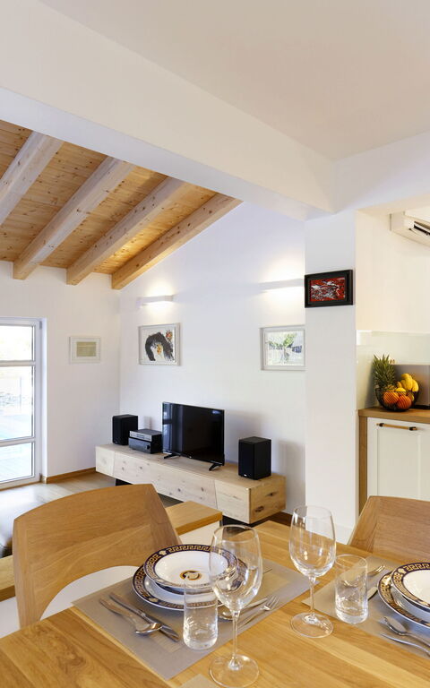 Villa Jure: Cucina, Sala da pranzo, Soggiorno