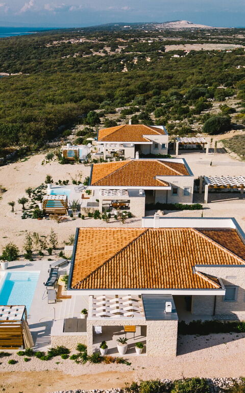 Villa Steropa: Piscina, Vista Panoramica
