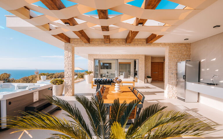 Villa Steropa: all'aperto, Balcone / Terrazza / Patio, Esterni, Idromassaggio, Piscina