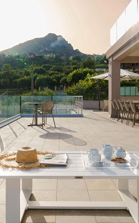 Grand Tour Villa: all'aperto, Esterni