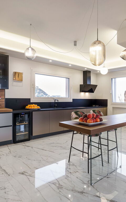 Grand Tour Villa: Cucina, Soggiorno