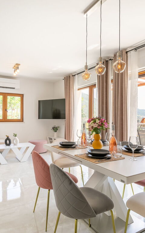 Villa Spectrum: Entrata Principale, Sala da pranzo, Soggiorno