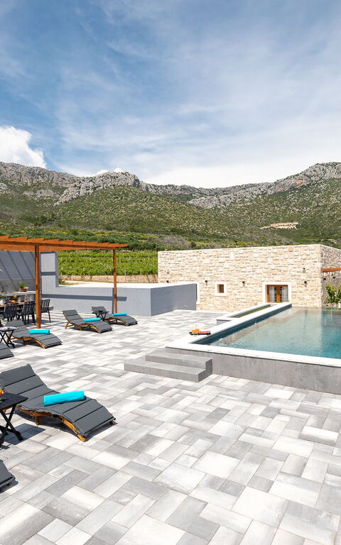 Villa Spectrum: all'aperto, Balcone / Terrazza / Patio, Esterni, Piscina