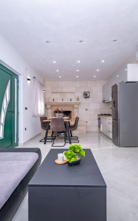 Villa Diana: Cucina, Entrata Principale, Soggiorno