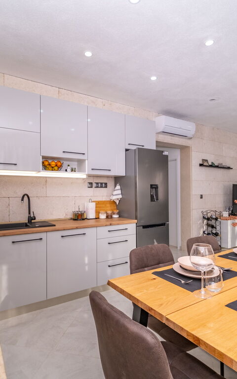 Villa Diana: Cucina, Sala da pranzo