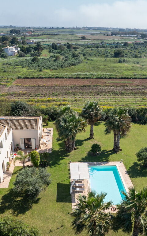 Villa Casale: Piscina, Vista Panoramica