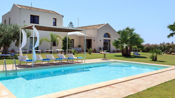 Villa Casale: all'aperto, Esterni, Giardino, Piscina