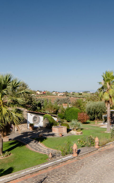 Villa Antici: all'aperto, Esterni, Giardino