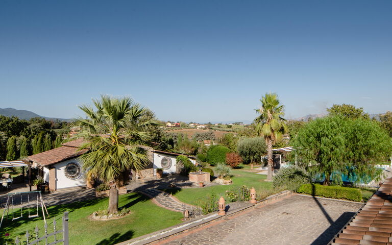 Villa Antici: all'aperto, Esterni, Giardino