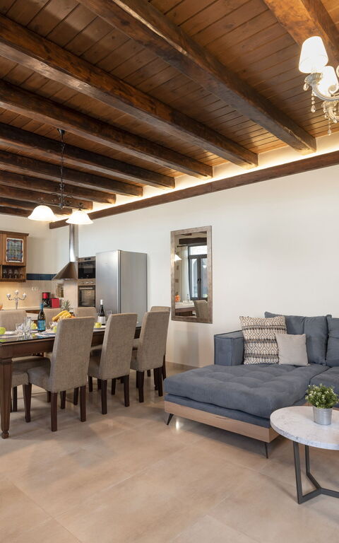 Villa Kois: Sala da pranzo, Soggiorno