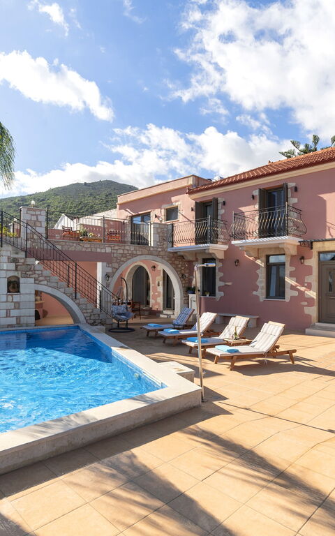 Villa Kois: all'aperto, Esterni, Piscina