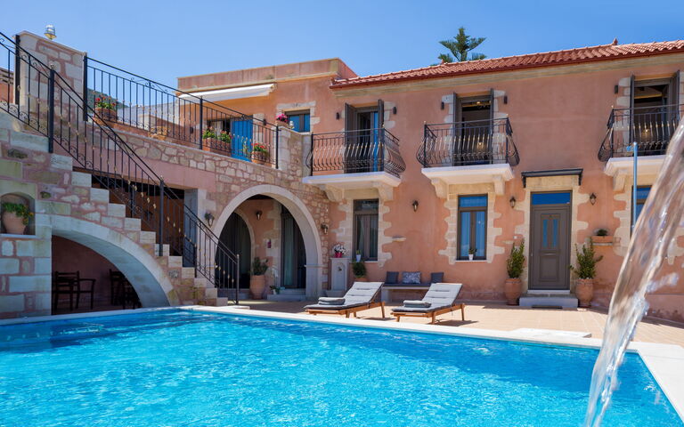 Villa Kois: all'aperto, Esterni, Piscina