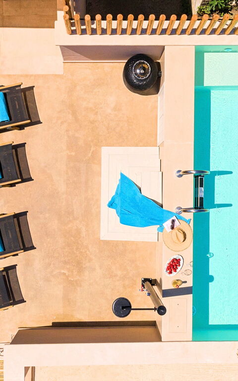 Villa Mirage: all'aperto, Esterni, Piscina