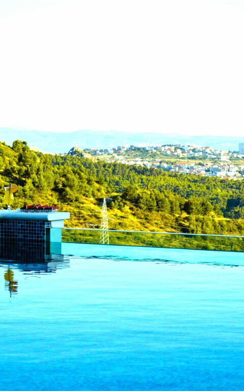 Villa Nikta: Città, Piscina