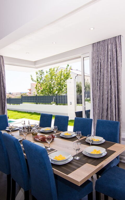 Villa Orvas 190: Sala da pranzo