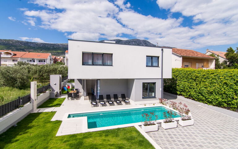 Villa Orvas 190: all'aperto, Balcone / Terrazza / Patio, Esterni, Giardino, Piscina