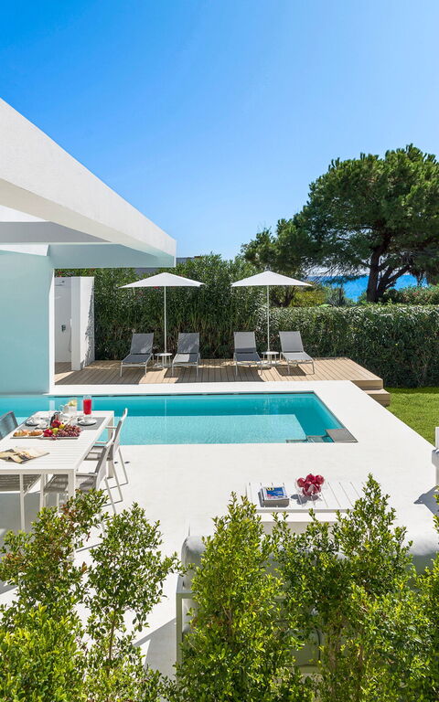 Villa Gadir: all'aperto, Esterni, Piscina