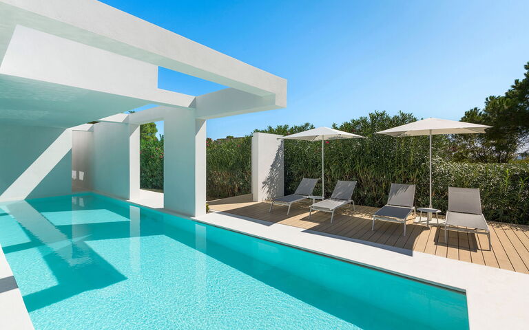 Villa Gadir: all'aperto, Esterni, Piscina